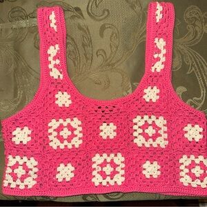 Forever 21 Crochet Granny Square Crop Hot Pink& White Top Boho Hippie Size Large